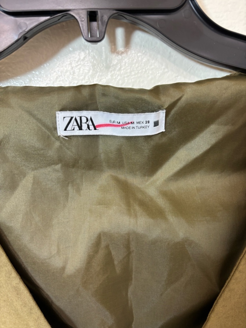 Zara Olive V-Neck Cropped tailored chic Button Vest - Picture 5 of 6